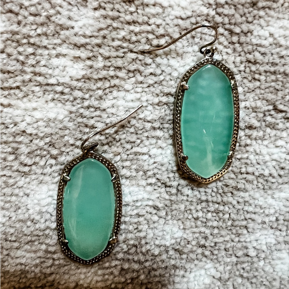 Kendra Scott original Danielle drop earrings in light aqua